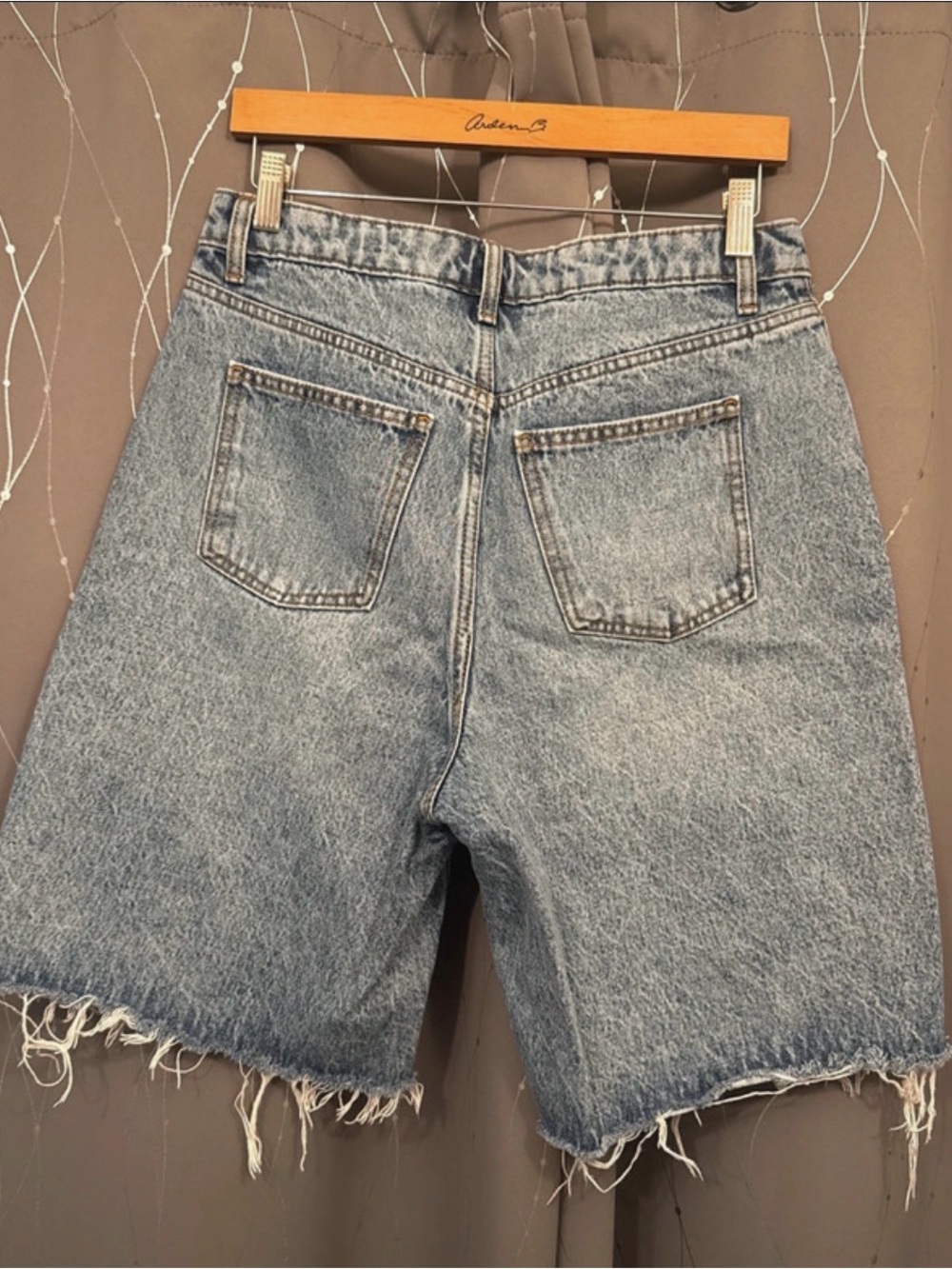 KBB by Kahlana denim shorts size 6 NEVER WORN